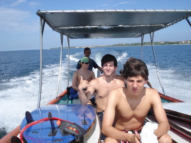  Surf trips